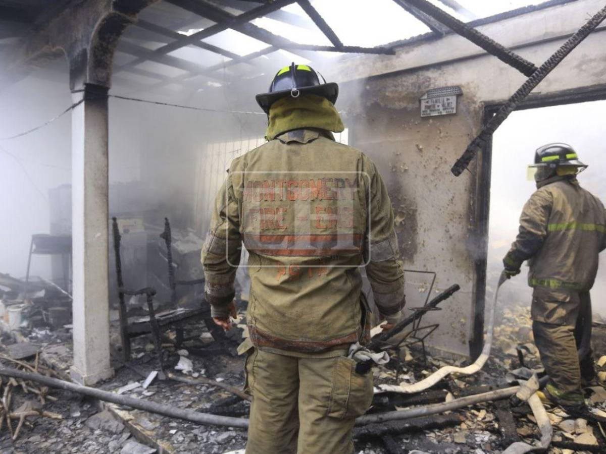 En cenizas: así quedó una casa en San Pedro Sula tras voraz incendio