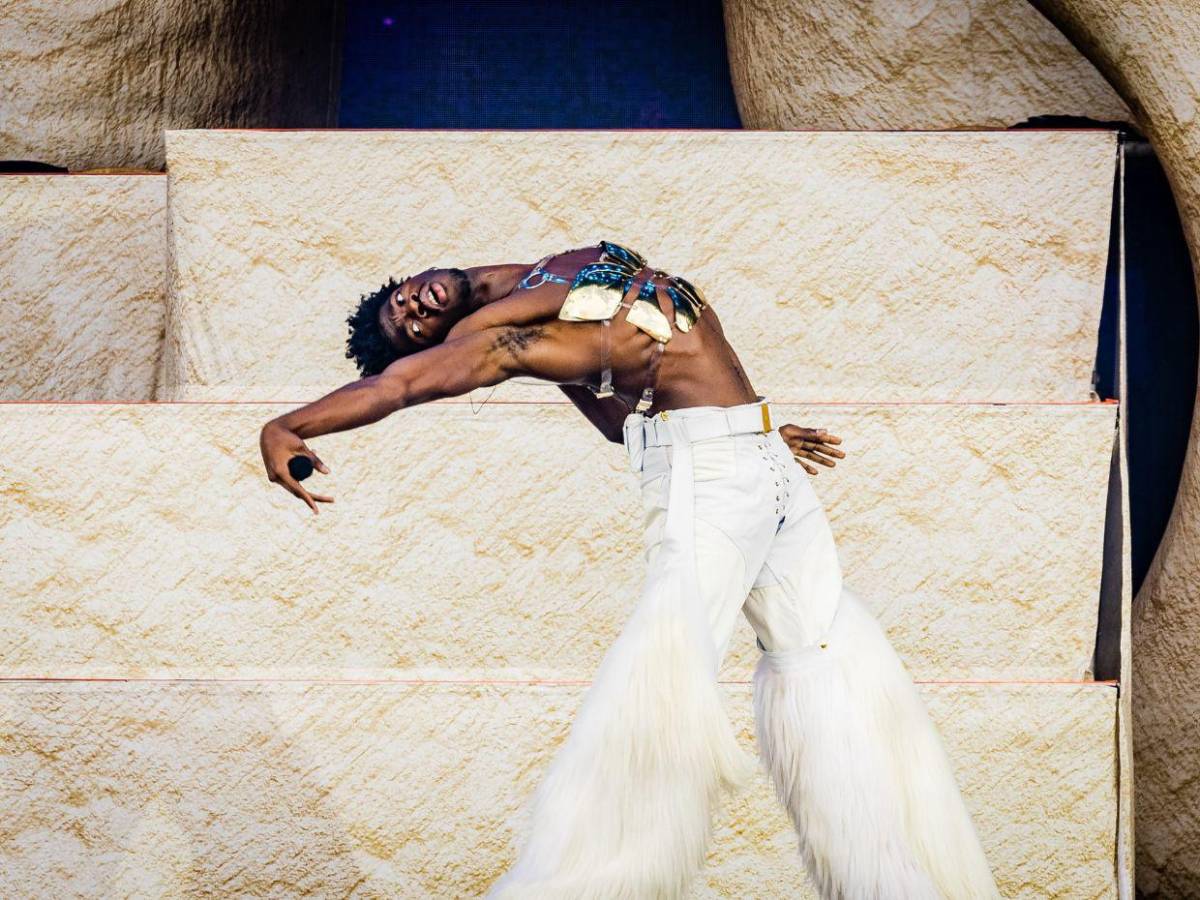 Lil Nas X es hospitalizado tras un confuso ataque con la policía, ¿qué pasó?