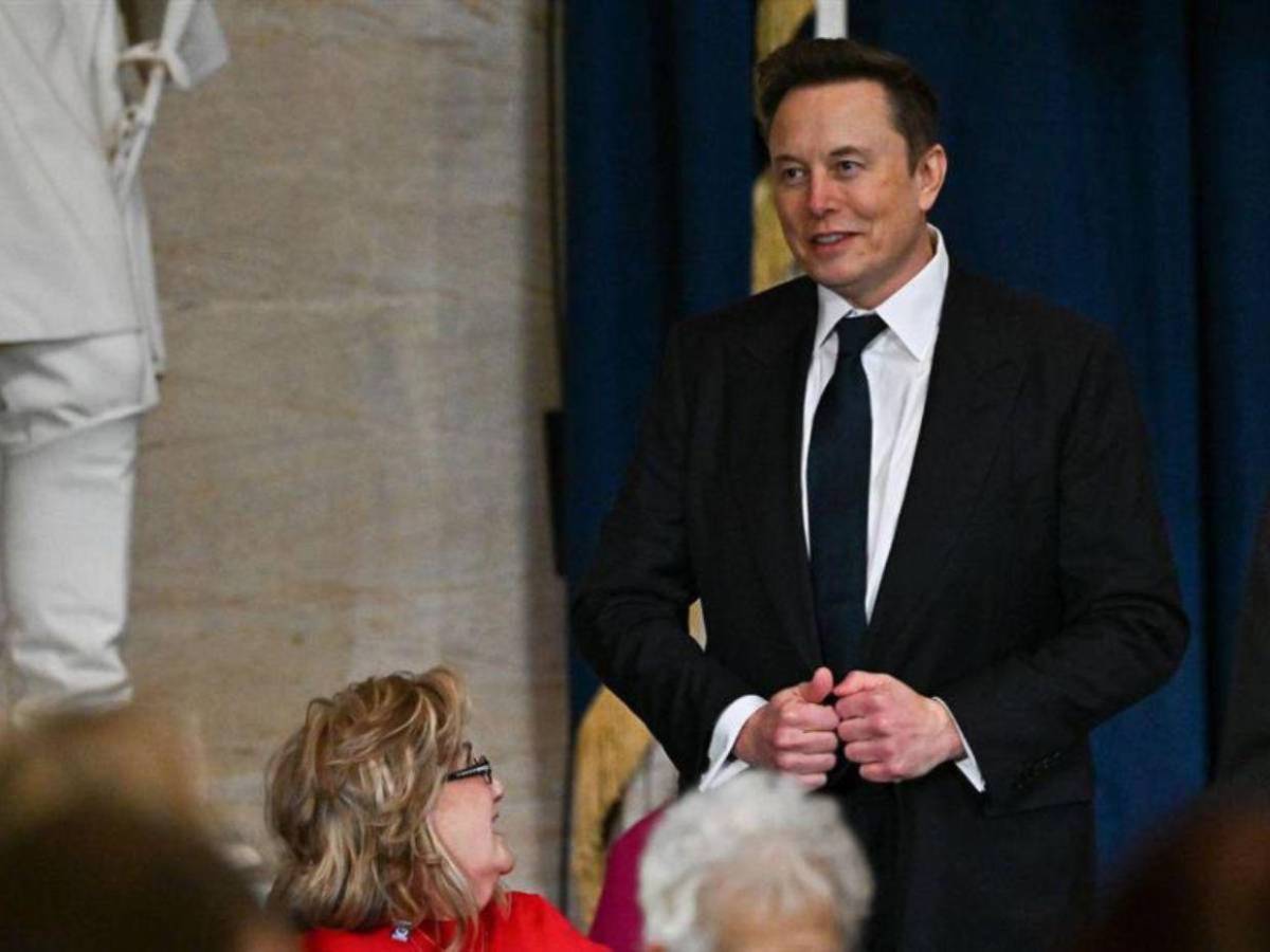 ¿Cómo logró ser ciudadano estadounidense Elon Musk?