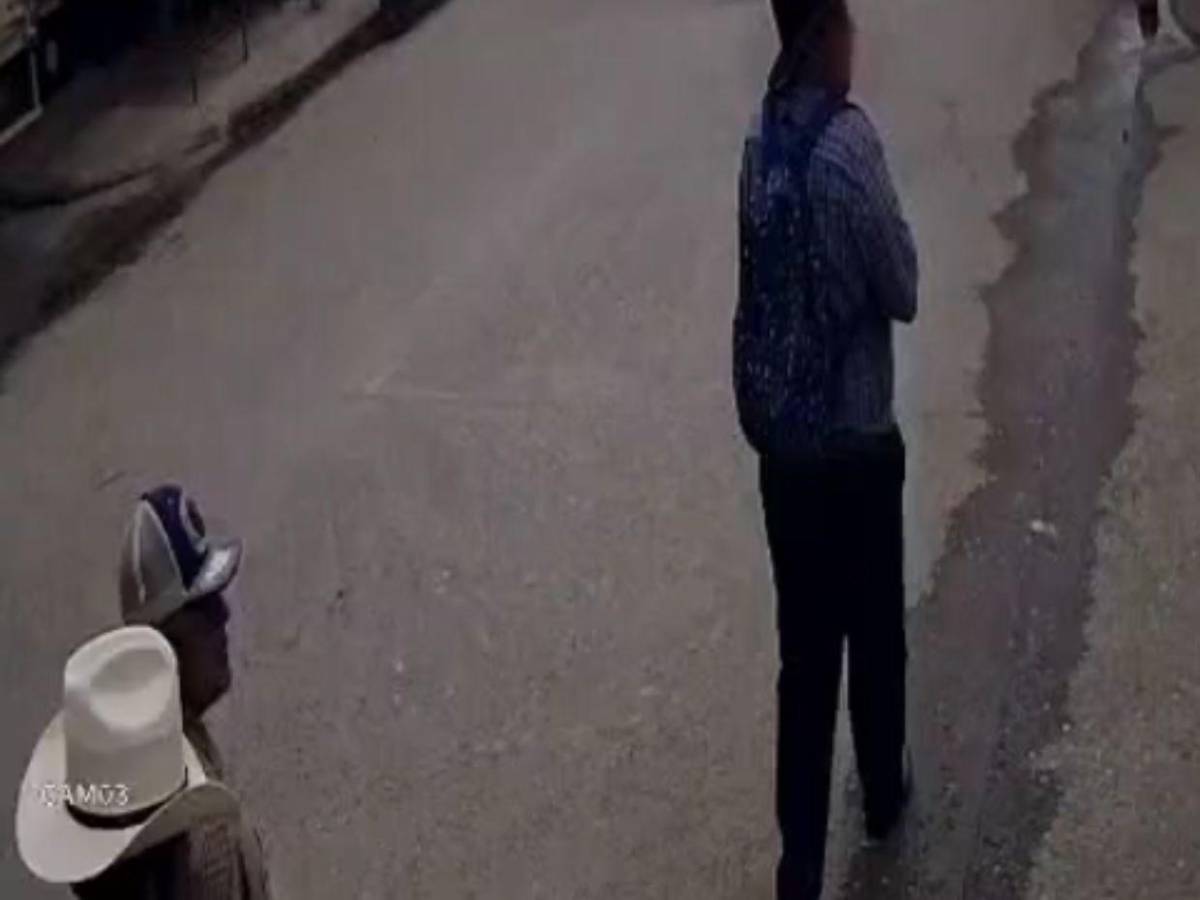 Cuadro a cuadro: joven es asaltado y despojado de L17,000 en Sabá, Colón