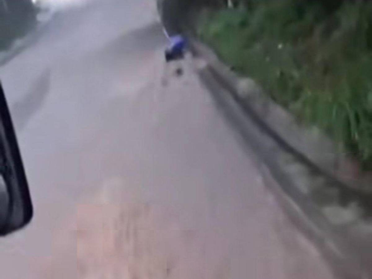 Así fue el dramático hallazgo de uno de los niños arrastrados por quebrada en la Cantarero López