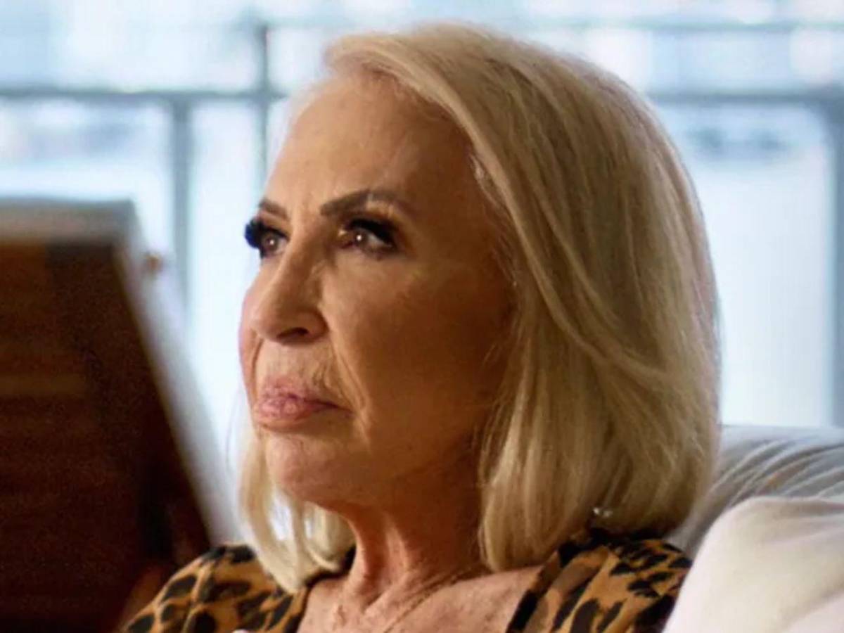 Laura Bozzo lucha por recuperarse: ¿por qué la presentadora permanece hospitalizada?
