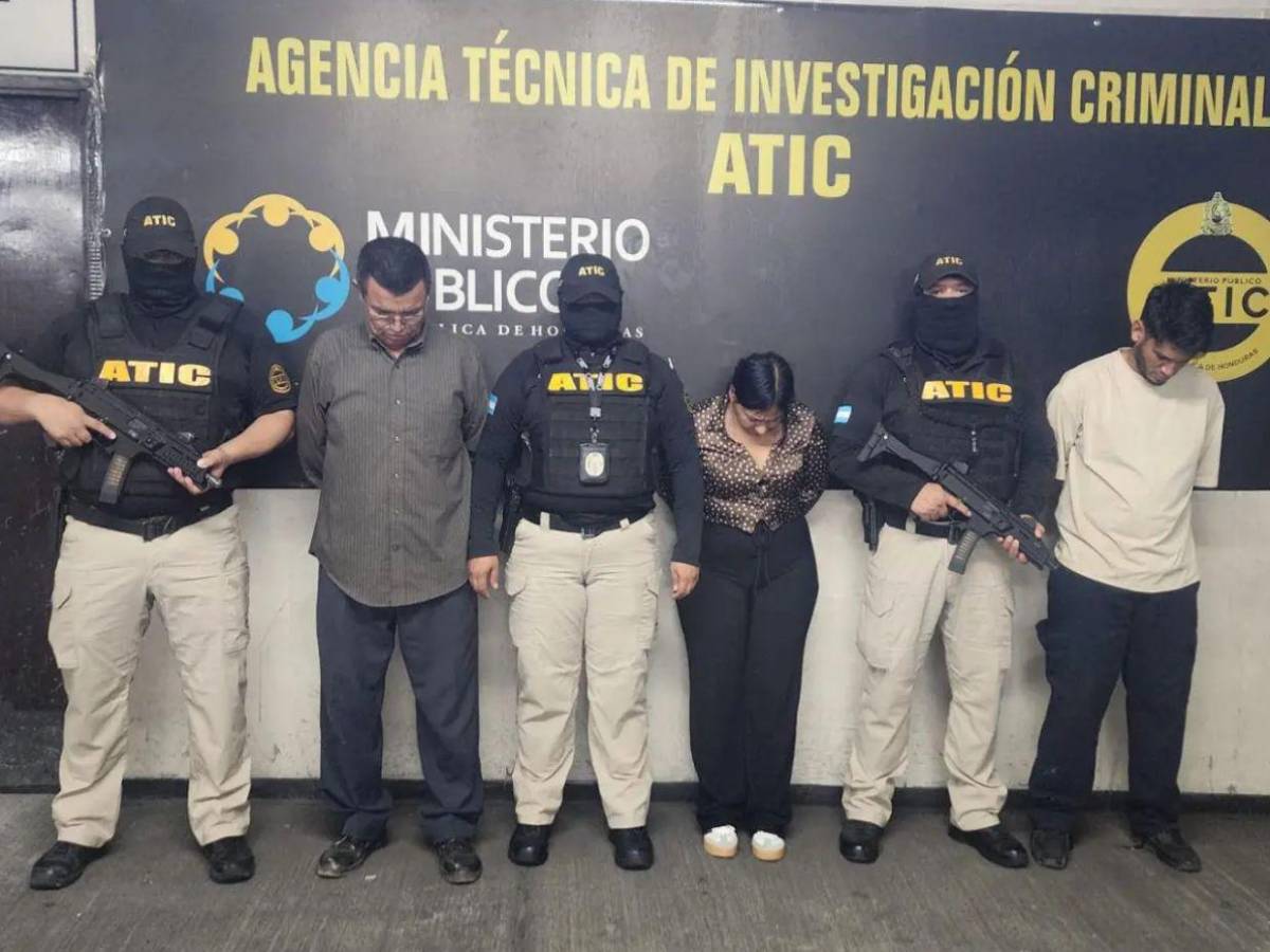 Robaron L586 mil en 41 minutos: así operaba red que entraba a bancas en línea y hacía transferencias