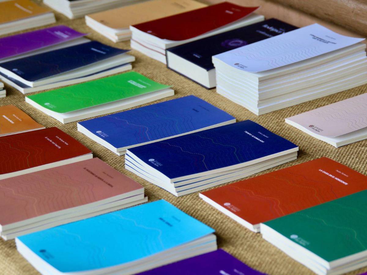Poetas de Latinoamérica y Europa unifican voces e idiomas en Los Confines 2026