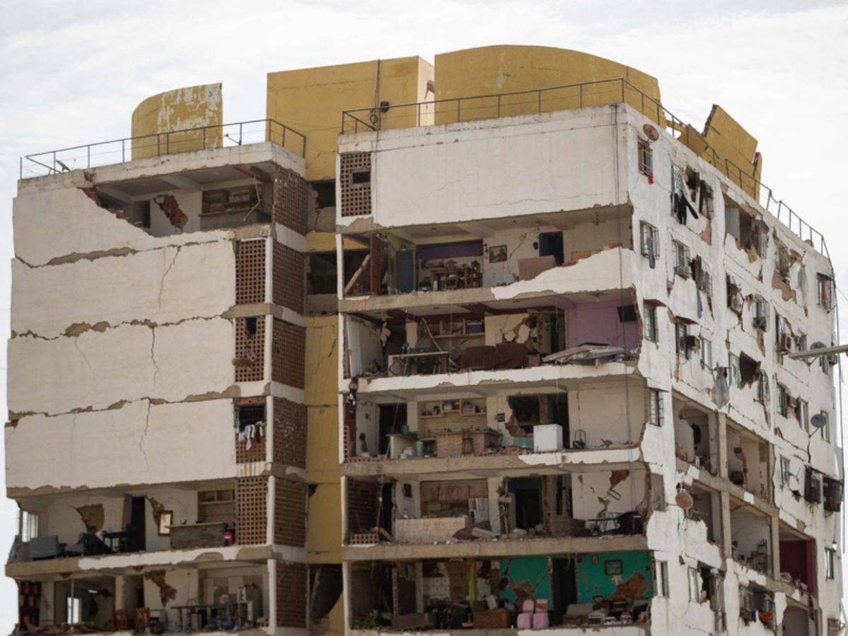 Venezuela: disminuye la búsqueda de sobrevivientes y se intensifica la remoción de escombros