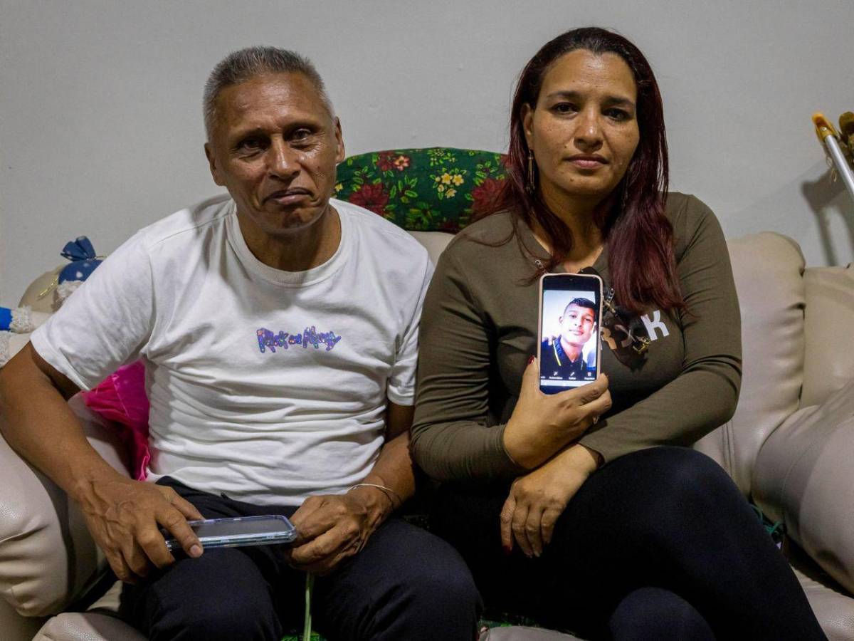 No podemos dejar a nadie atrás: venezolanos siguen buscando desaparecidos un mes después