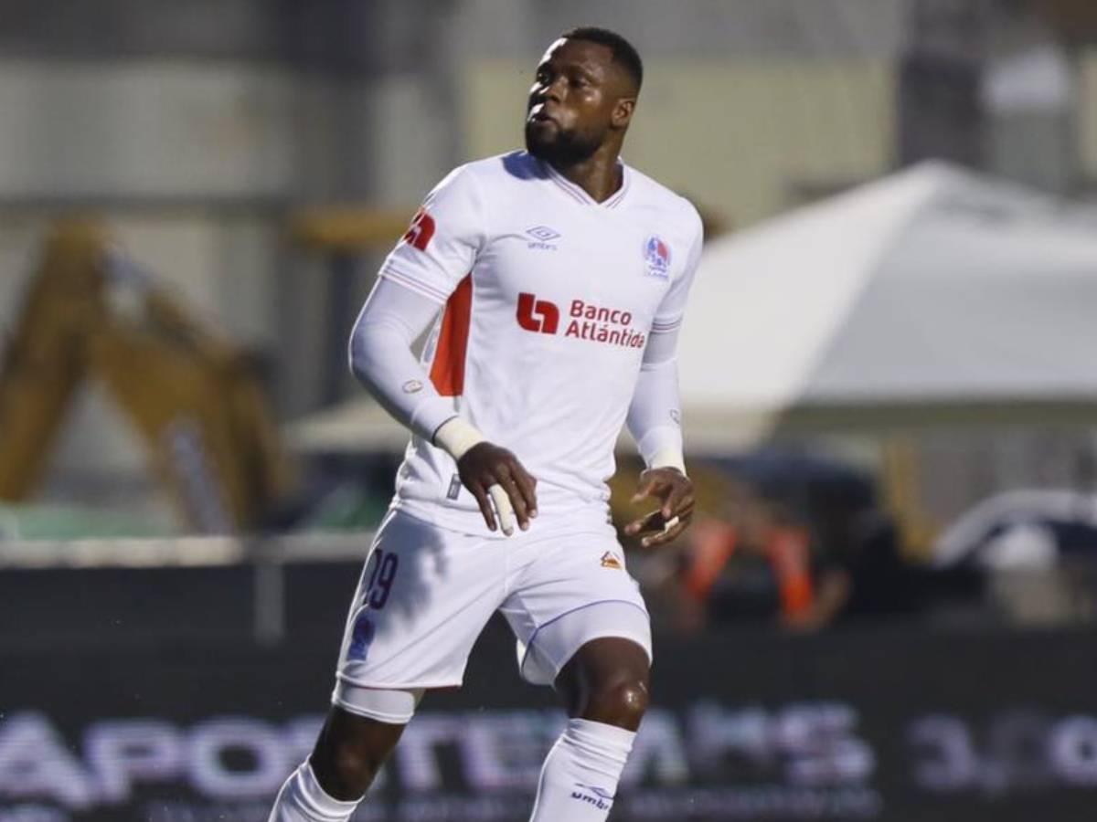 La larga lista de futbolistas de Honduras que están sin contrato