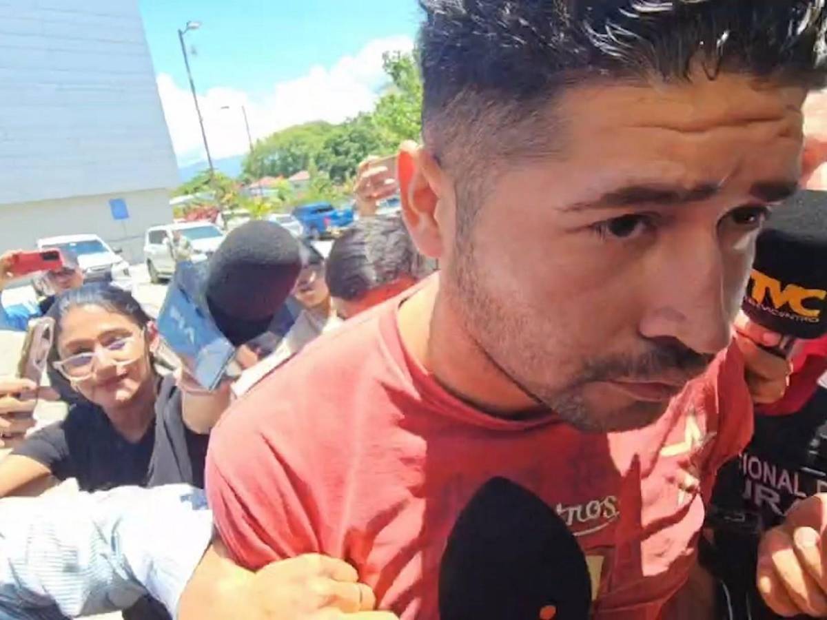 En una gasolinera y pidiendo que no disparen: así se entregó Daniel Meraz