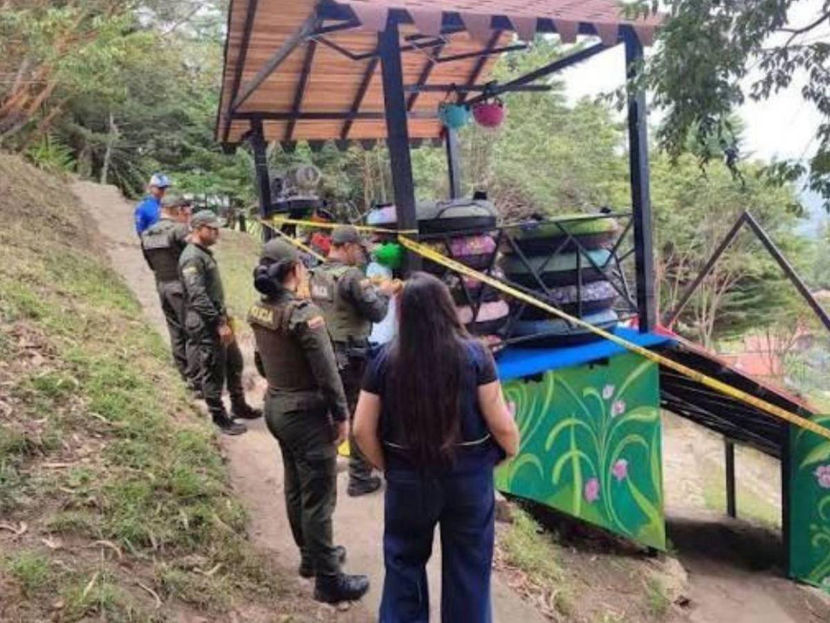 Mujer muere al lanzarse de tobogán en centro turístico de Colombia