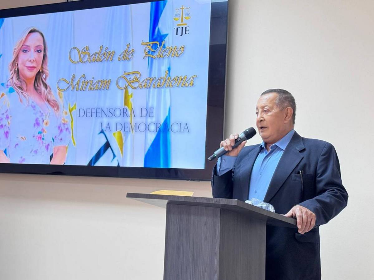 Inauguran Salón de Pleno del TJE en memoria de magistrada Miriam Barahona