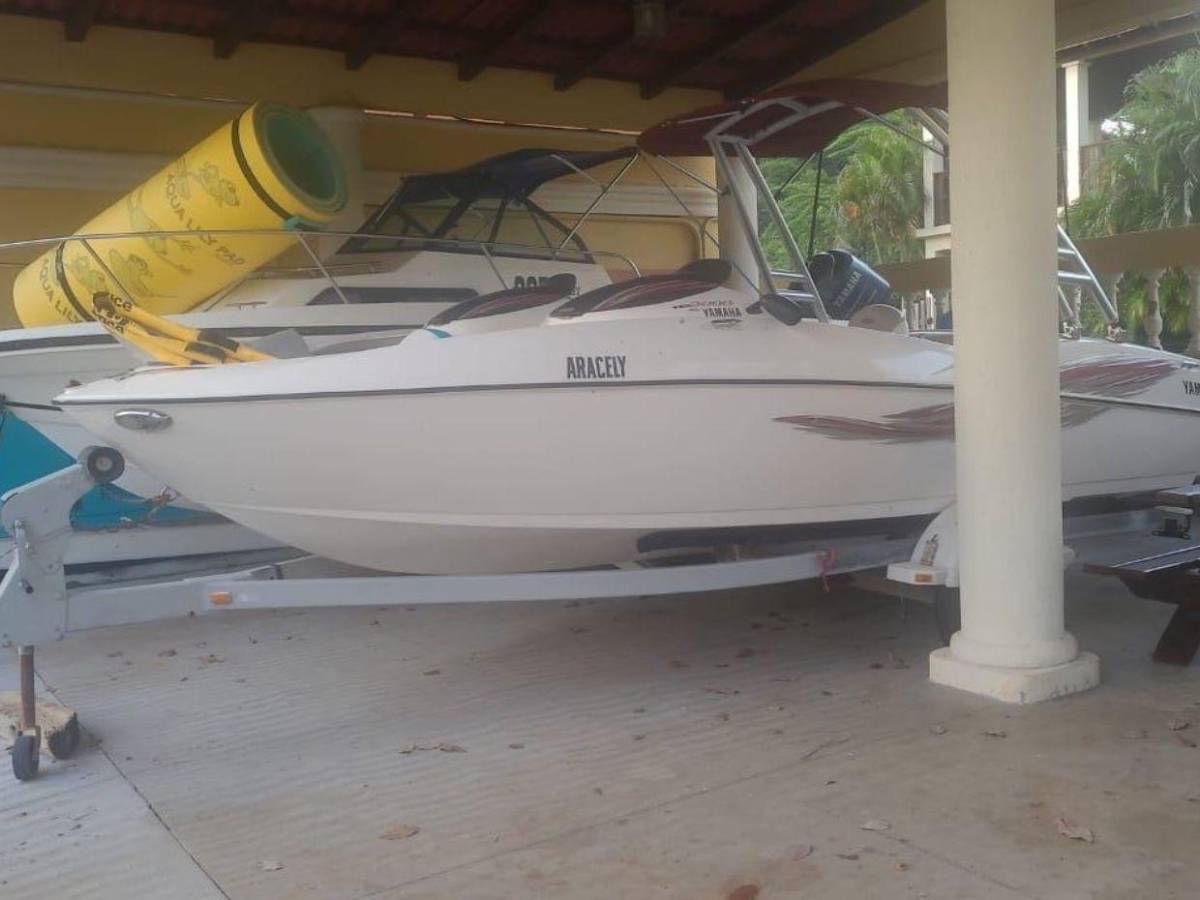 Mini yates, jetskis y chalet de playa, entre lujosos bienes incautados a Juan Ramón Molina