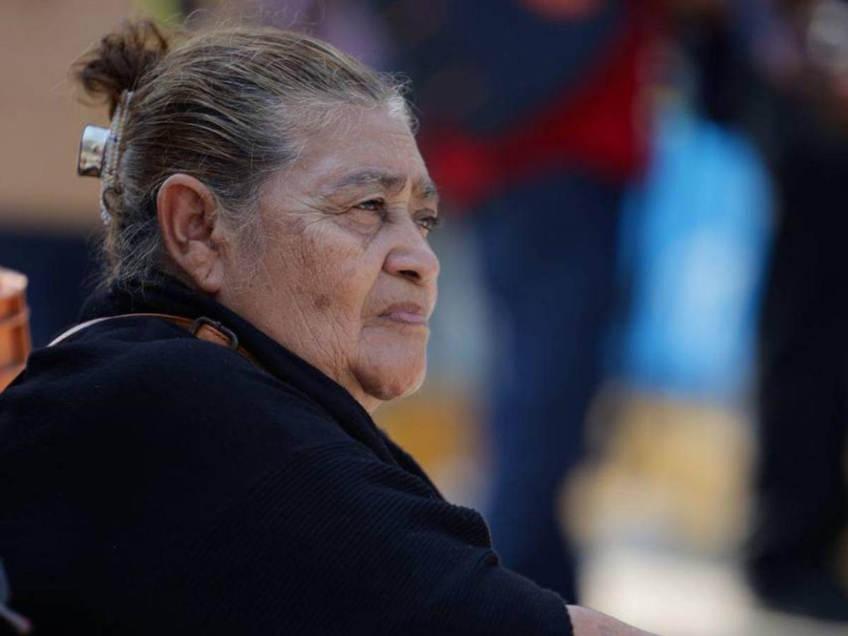 Incertidumbre y desesperación en rostro de socios de Koriun al no recuperar su dinero