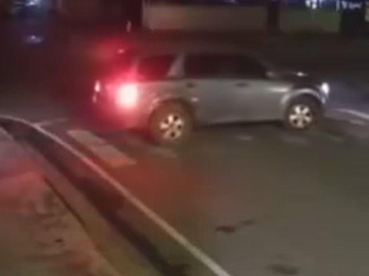 Cámaras captaron el robo de un carro en Loarque: recuperan vehículo utilizado por los ladrones