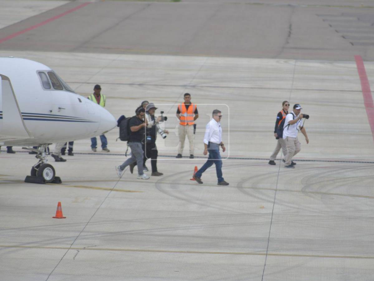¿Cuánto costó el vuelo privado que trajo a Juan Orlando Hernández a Honduras?