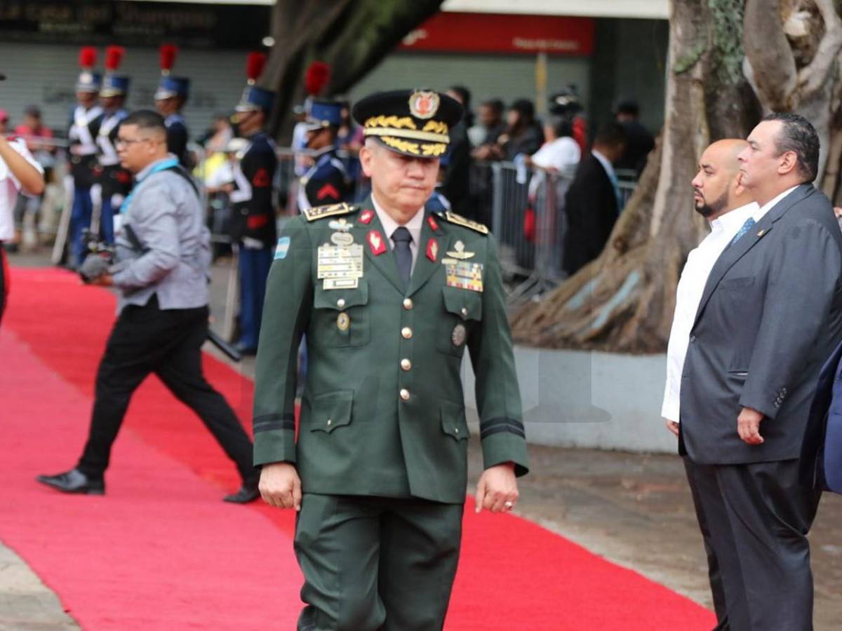 ¿Cómo lucieron los presidentes de los poderes del Estado en los desfiles patrios Honduras 2025?