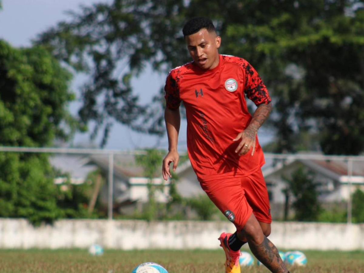 Futbolista de Liga Nacional pide jugar en la selección hondureña de tiktokers: Supremo responde