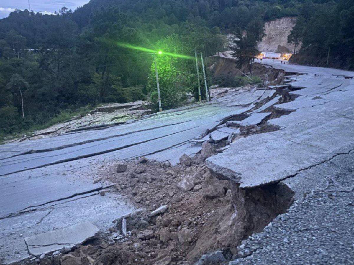 Totalmente inhabilitada: así despedazó falla geológica la carretera a Ocotepeque