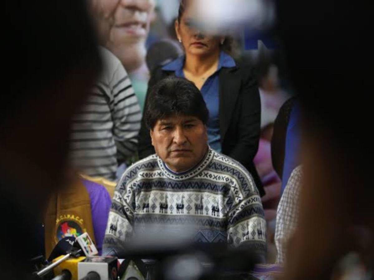 Dos órdenes de captura y ninguna detención: ¿por qué Evo Morales sigue libre?