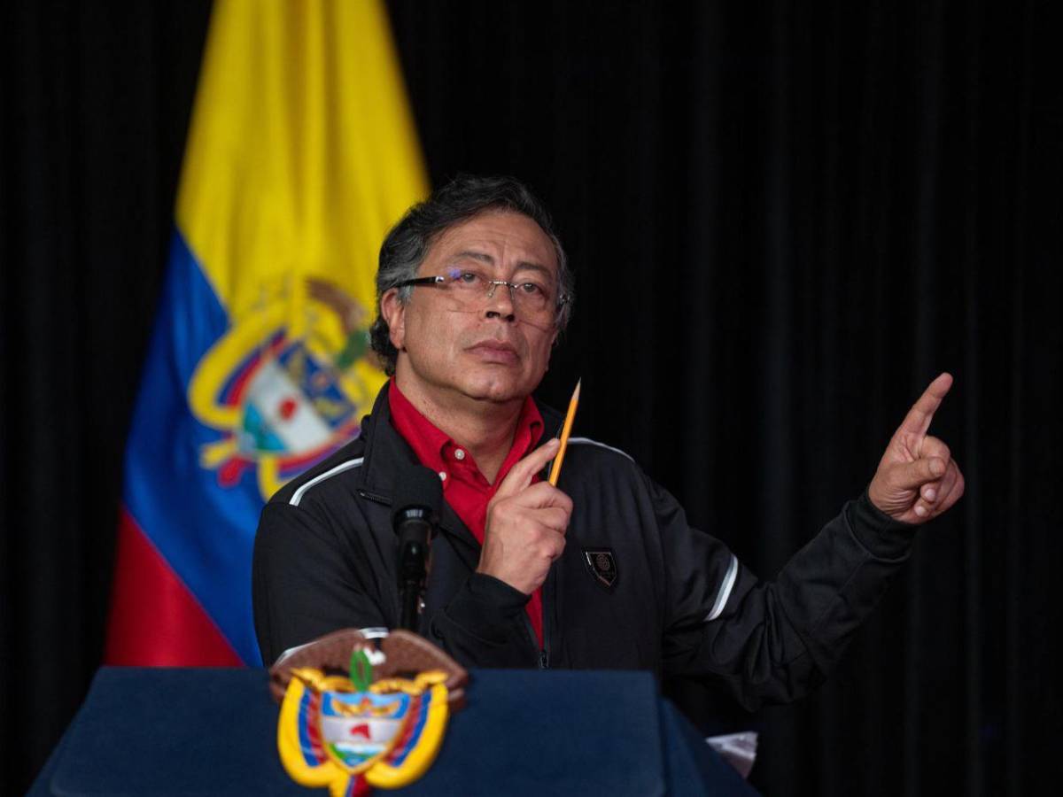 ¿Qué figuras políticas reaccionaron al anuncio de indulto de Trump a JOH?