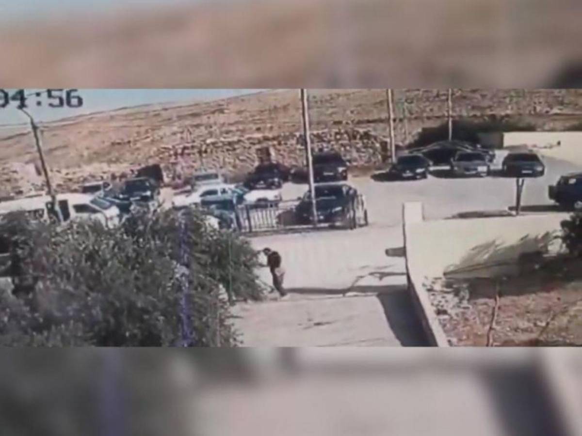 Así fue el tiroteo en una iglesia cristiana de Jordania que deja 7 fallecidos y decenas de heridos