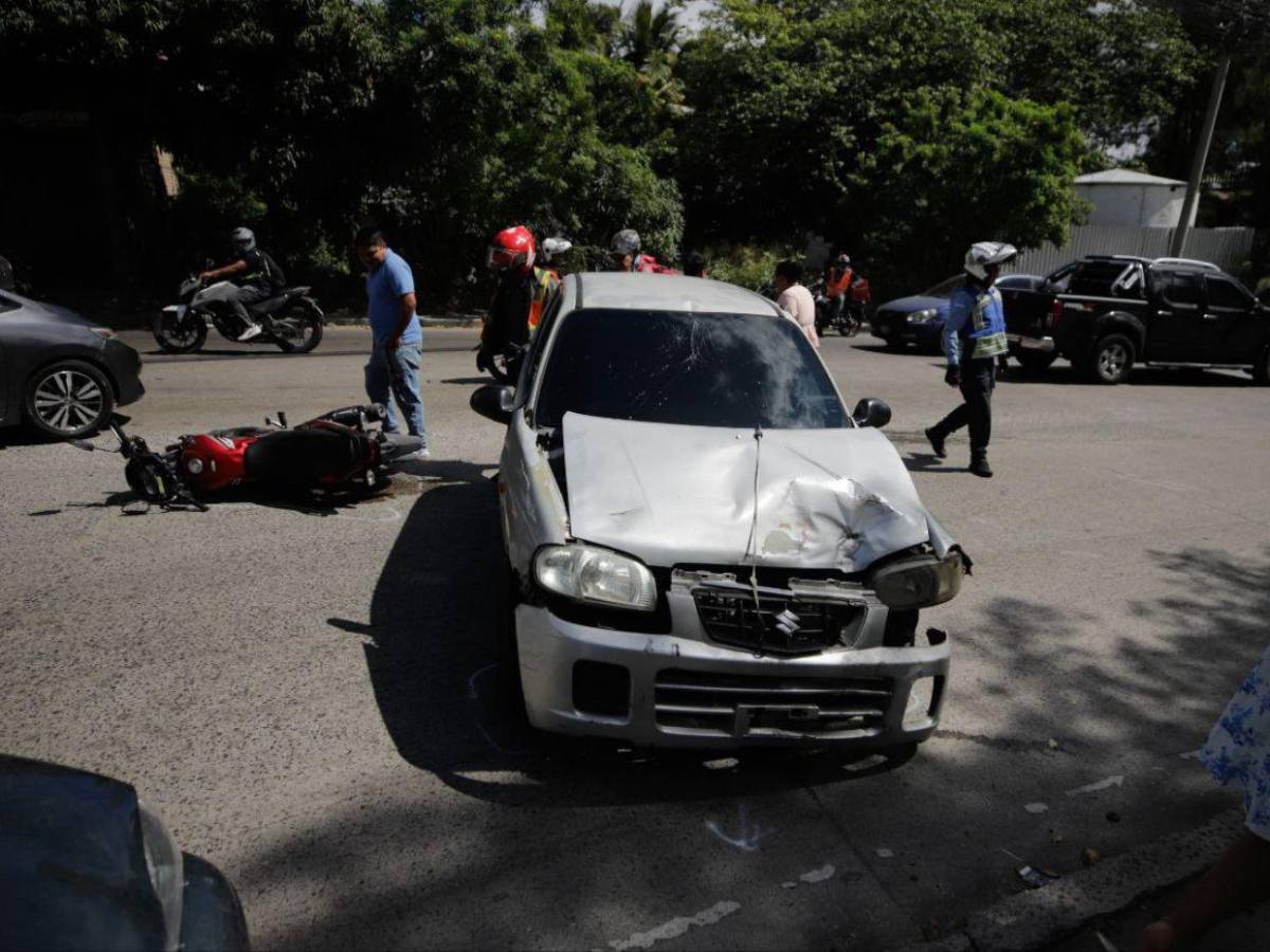 Herido de gravedad: Joven repartidor es embestido por un turismo en Loarque