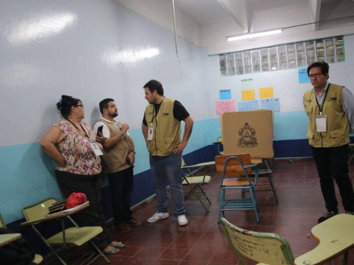 Inicia el escrutinio en el Instituto Jesús Milla Selva, en el Distrito Central