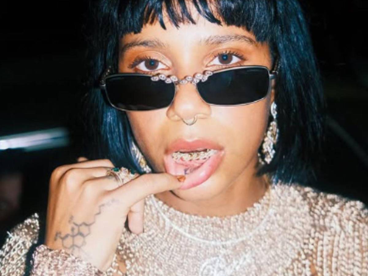 El polémico y revelador vestido de Tokischa en Premio Lo Nuestro 2026