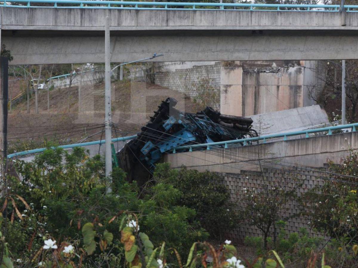 Millones invertidos y pocos años de uso: datos del puente que colapsó en la colonia 21 de Octubre