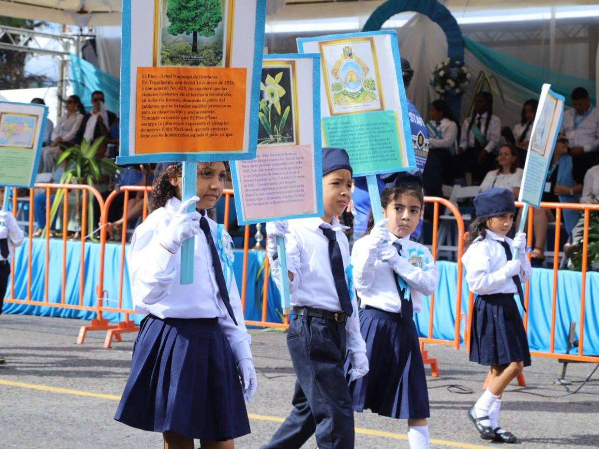 Vibrantes colores, ritmo y bailes: así vive La Ceiba las fiestas patrias