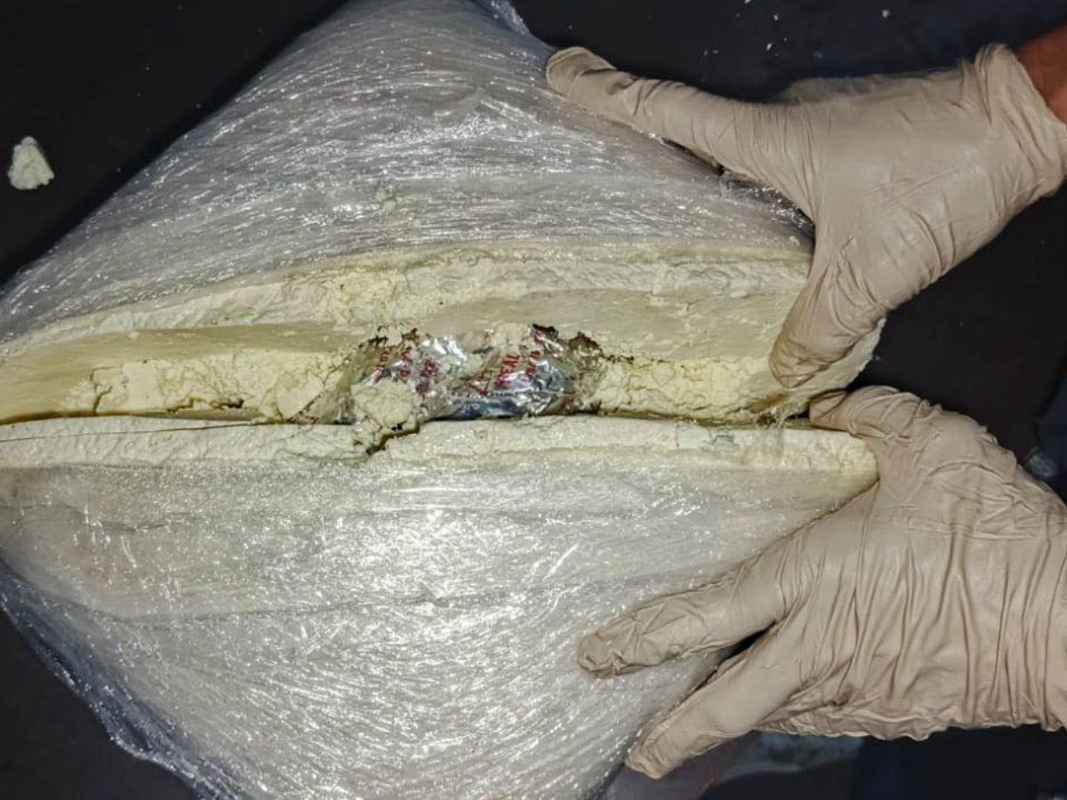 El queso iba como encomienda, pero llevaba cocaína: así intentaron enviar droga a EE UU desde Honduras