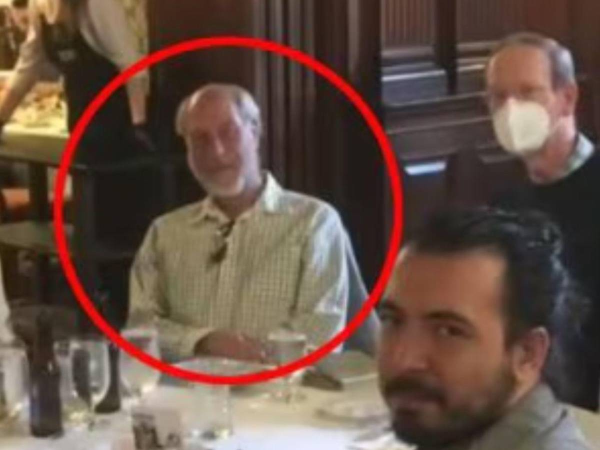 Carl Grillmair, el genio de la NASA que halló agua en el espacio; fue asesinado