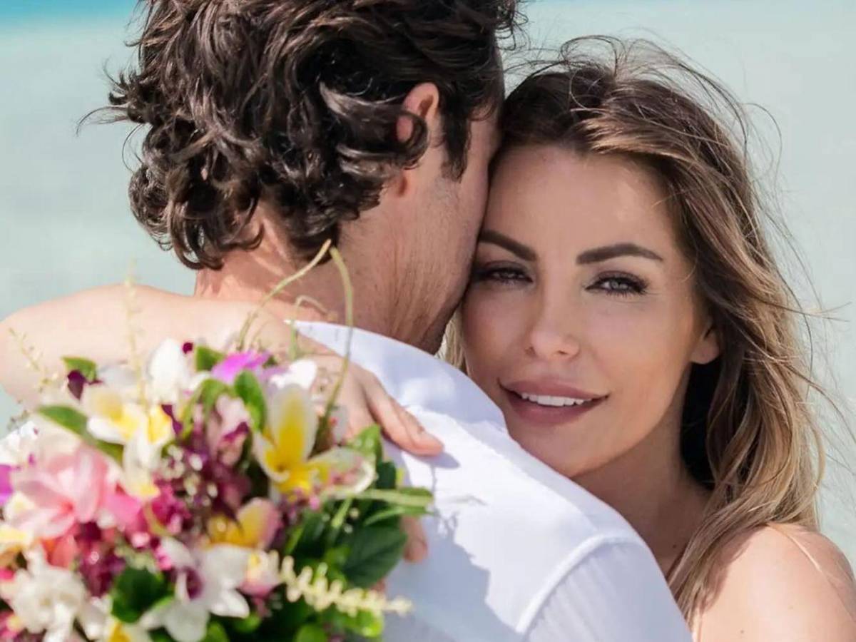 La viuda de Hugh Hefner contrae matrimonio en una ceremonia íntima en el Pacífico