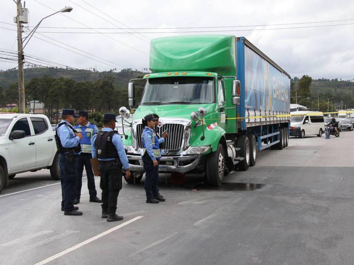 Las impactantes imágenes del brutal accidente en la CA-5 que dejó una mujer muerta