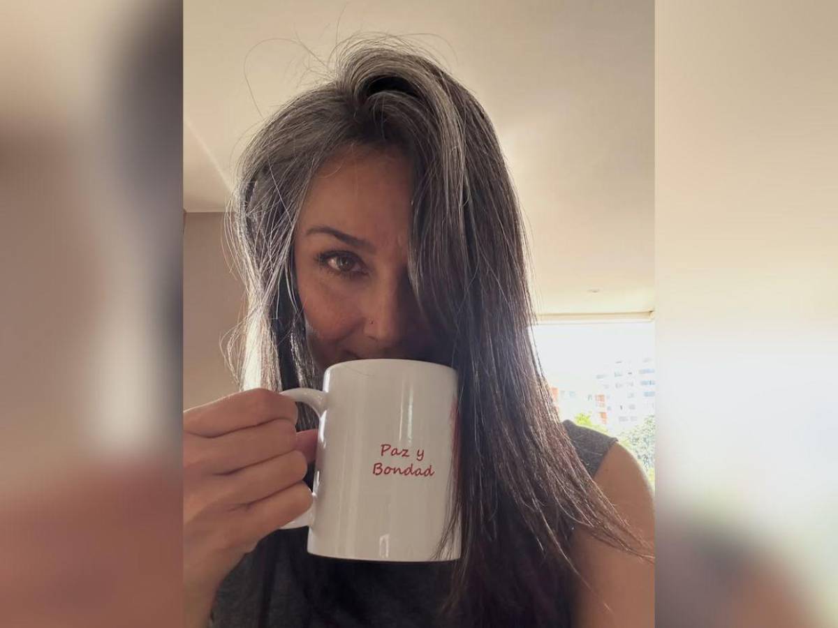 Presentadora colombiana celebra boda consigo misma y apuesta por el amor propio