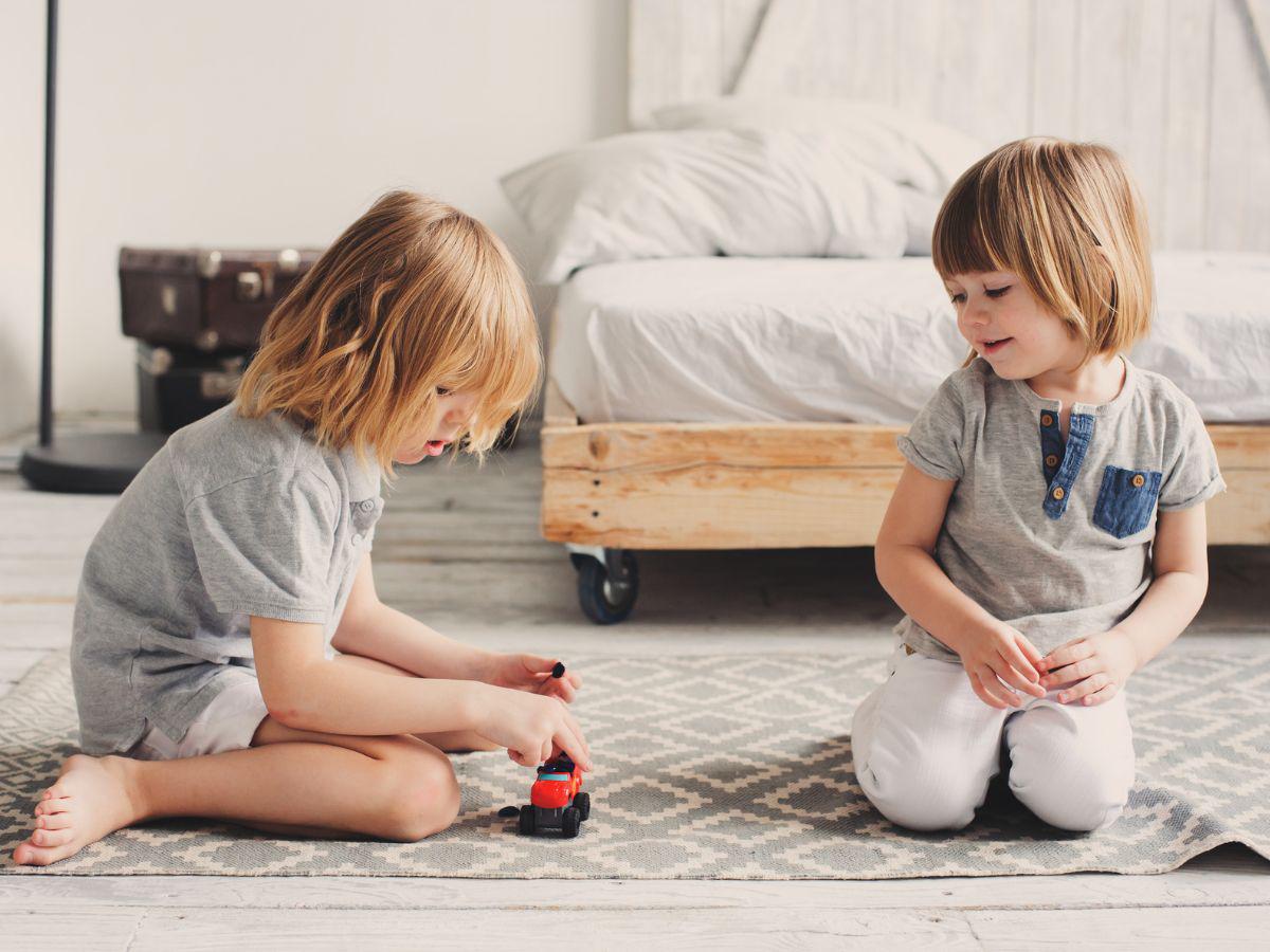 Sin peleas: las claves para que sus hijos compartan dormitorio