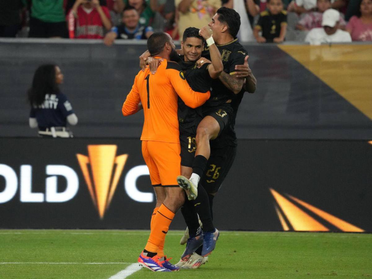 Fichajes: Alberth Elis a punto de volver a Europa y Motagua contrata volante de última hora