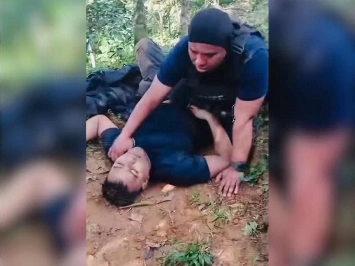 El desgarrador momento en que el policía que murió en enfrentamiento agonizaba