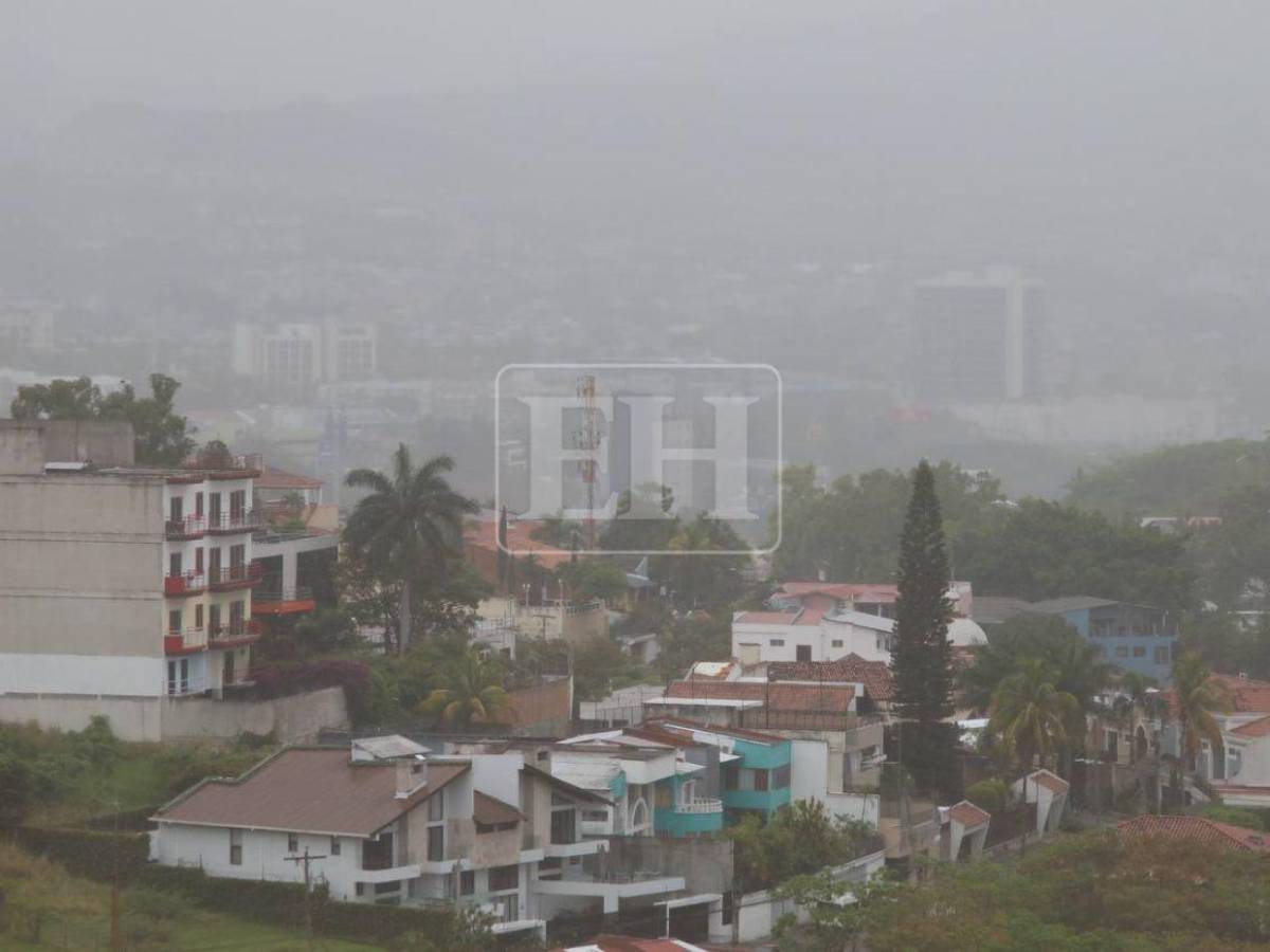 Dos ondas tropicales ingresarán a Honduras esta semana: dejarán fuertes lluvias y ráfagas de viento