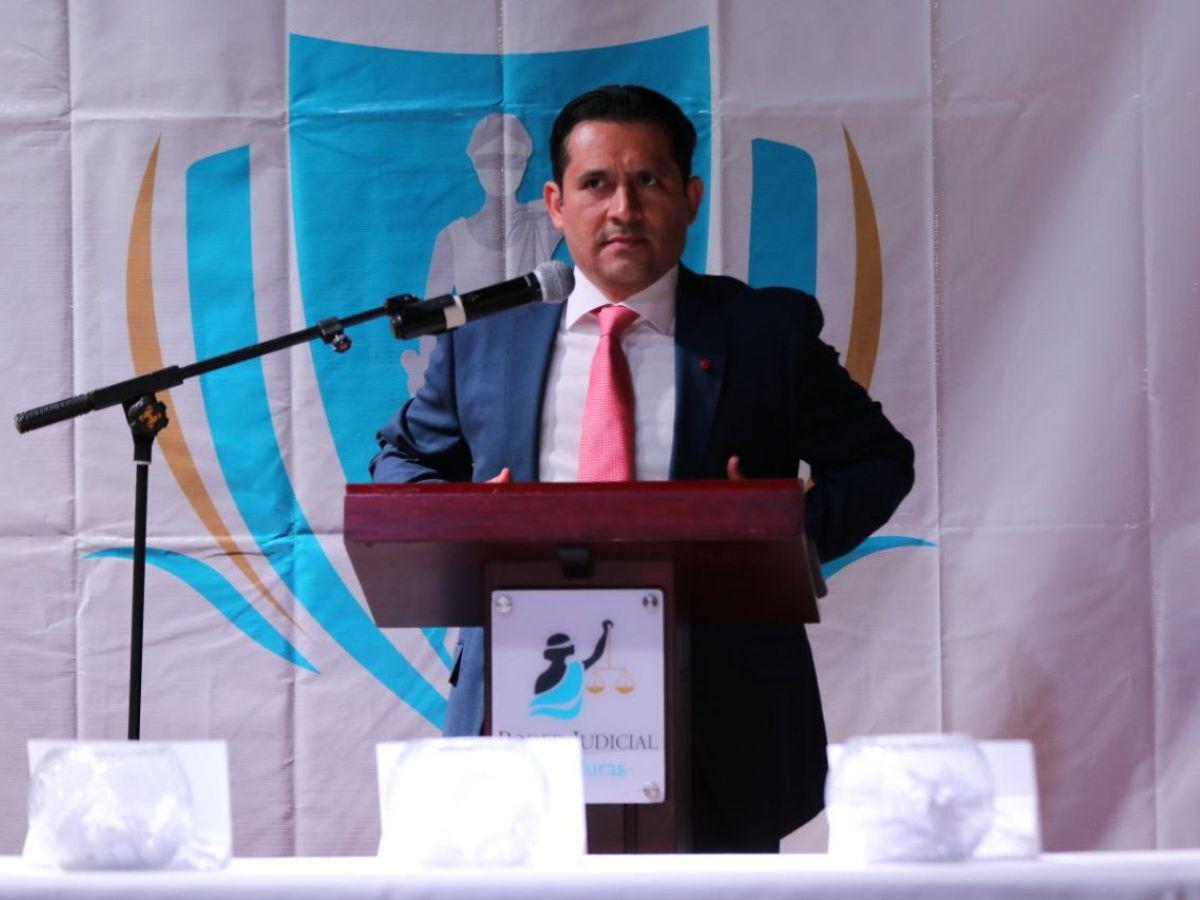 Mario Alexis Morazán.