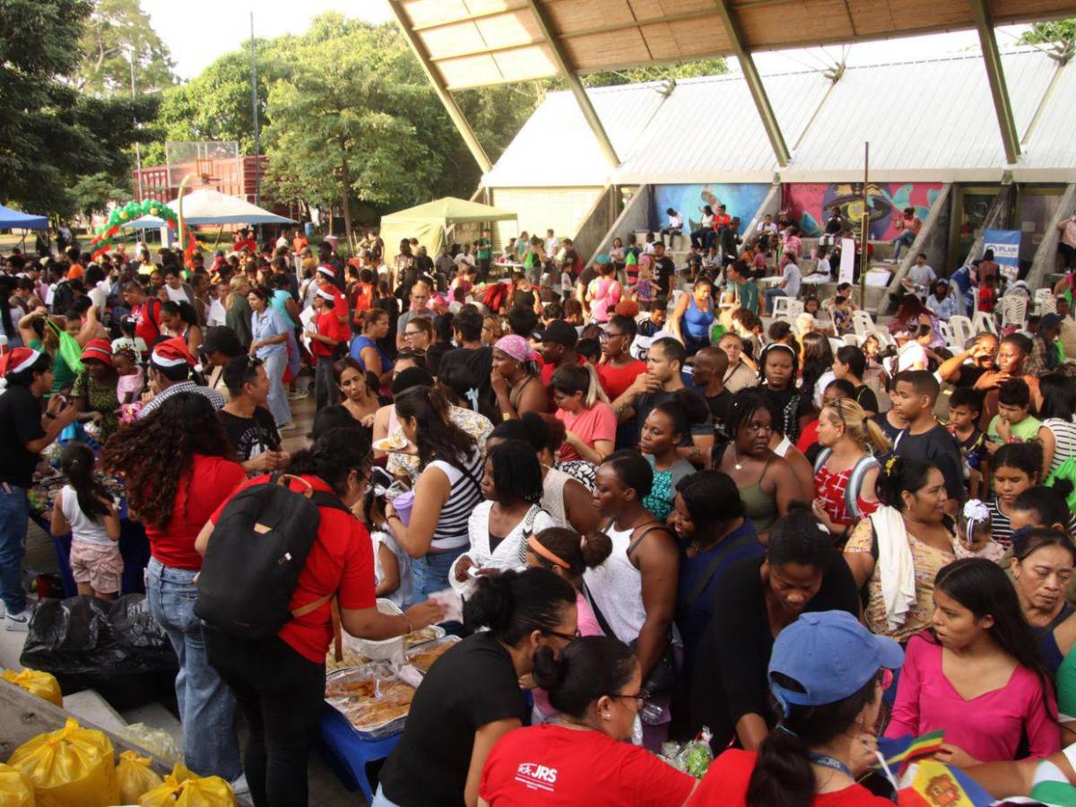 Migrantes en frontera norte y sur de México celebran Navidad en medio de la incertidumbre