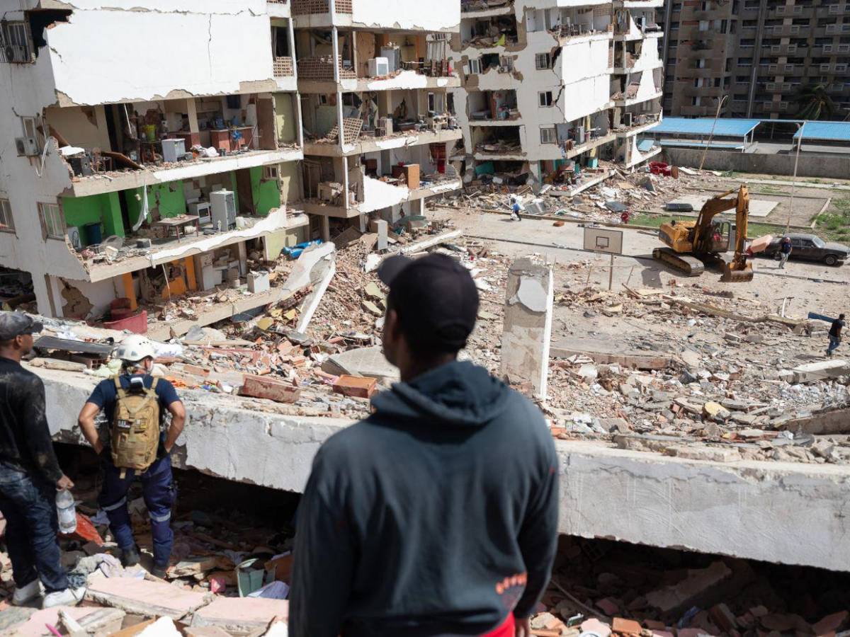 Venezuela sigue contando víctimas: aumenta a 920 la cifra de fallecidos por terremotos