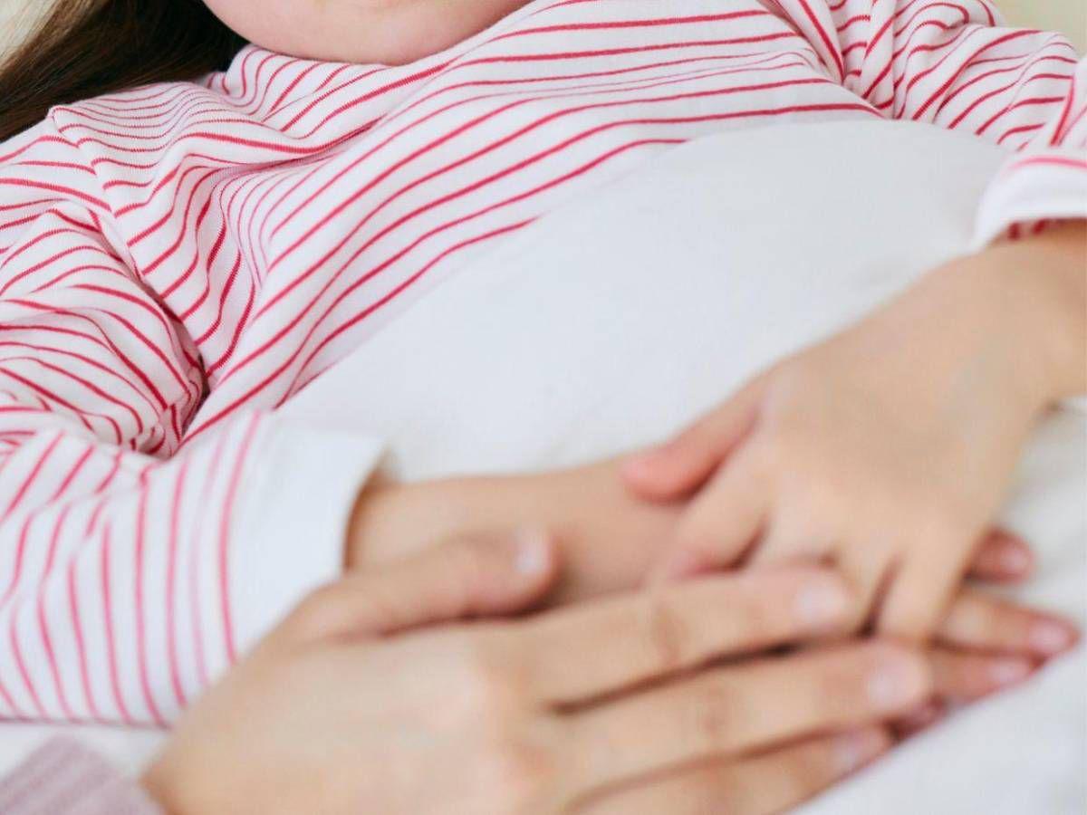 Seis años sufrieron: ¿Quién es Katherine Romero, joven acusada de abusar de dos hermanos?