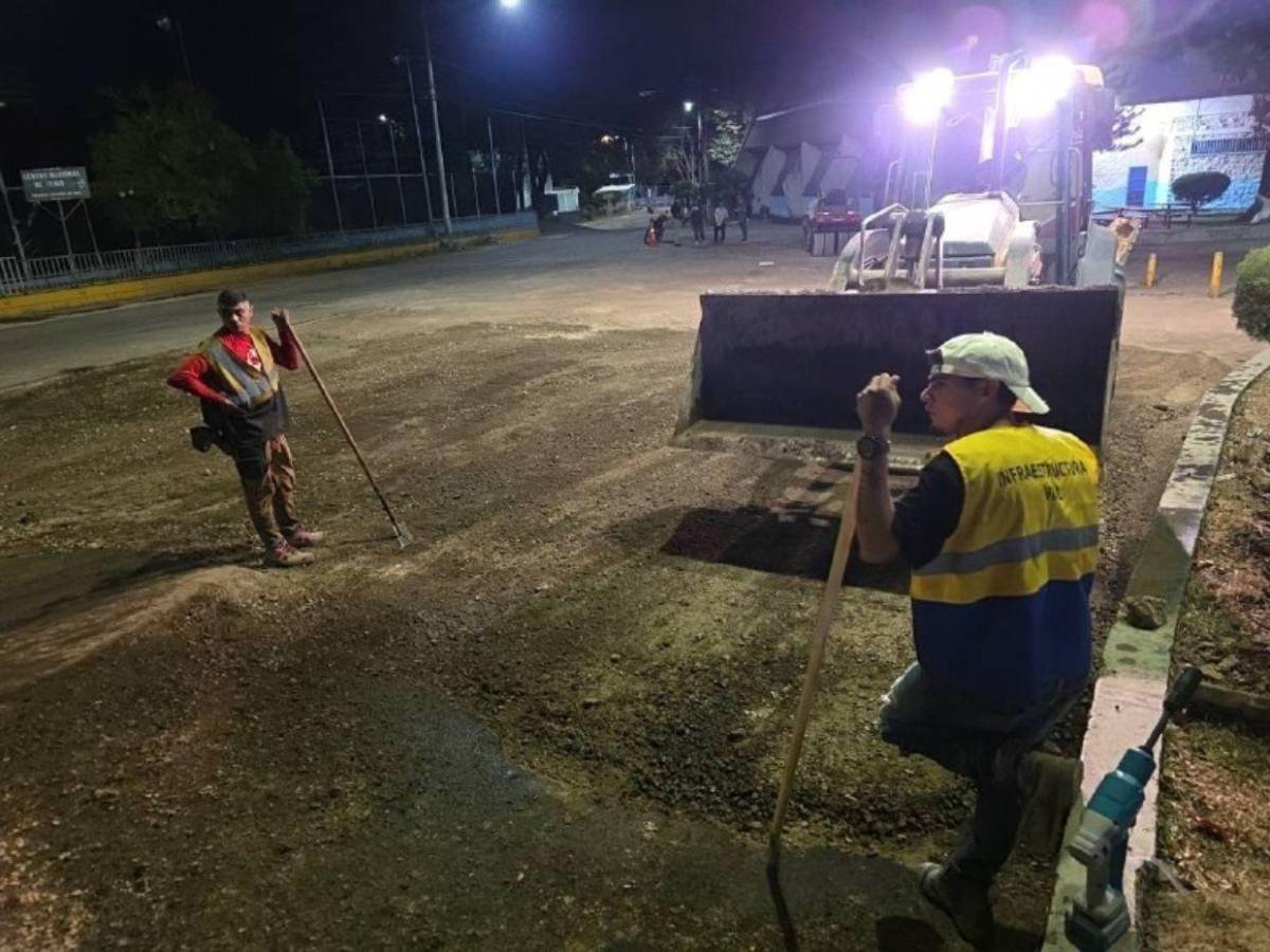 Avanzan trabajos en la Villa Olímpica: realizan mantenimiento, bacheo y pintura