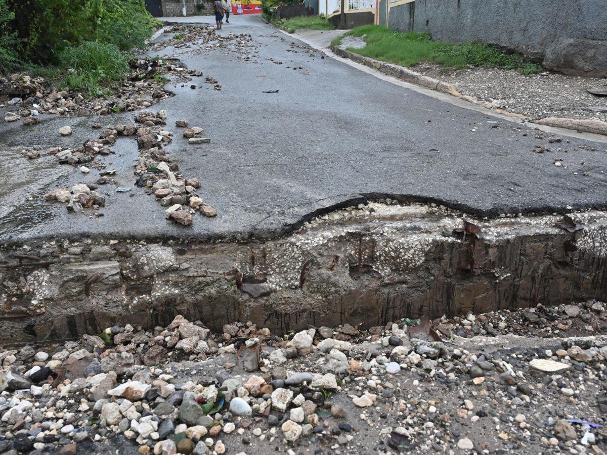 Lluvias torrenciales y fuertes vientos: los devastadores desastres del huracán Melissa en Jamaica