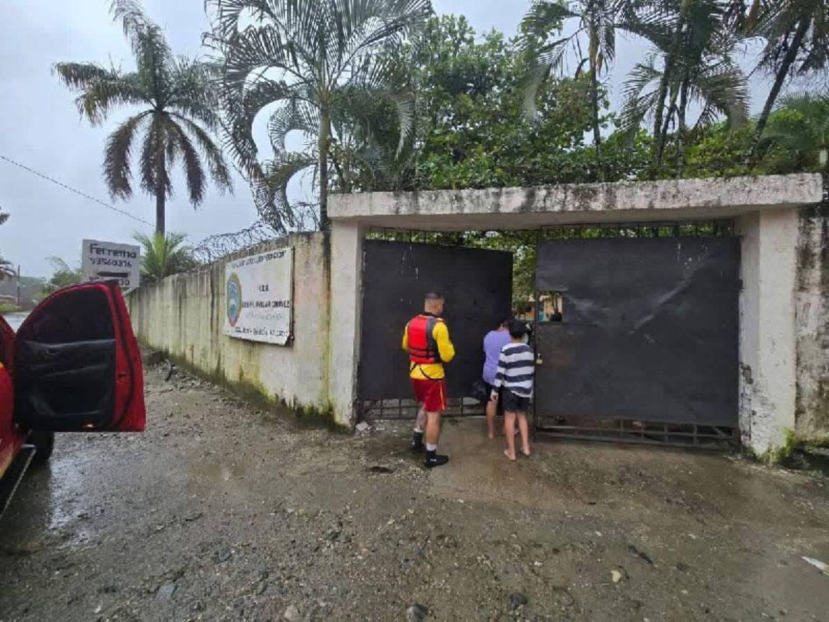 Inundaciones azotan zonas de Tela, La Ceiba y Roatán tras intensas lluvias