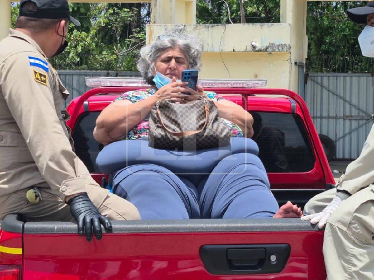 Pesa casi 300 libras: Basima Hilsaca, hermana de Nasser y la única con vida de su familia