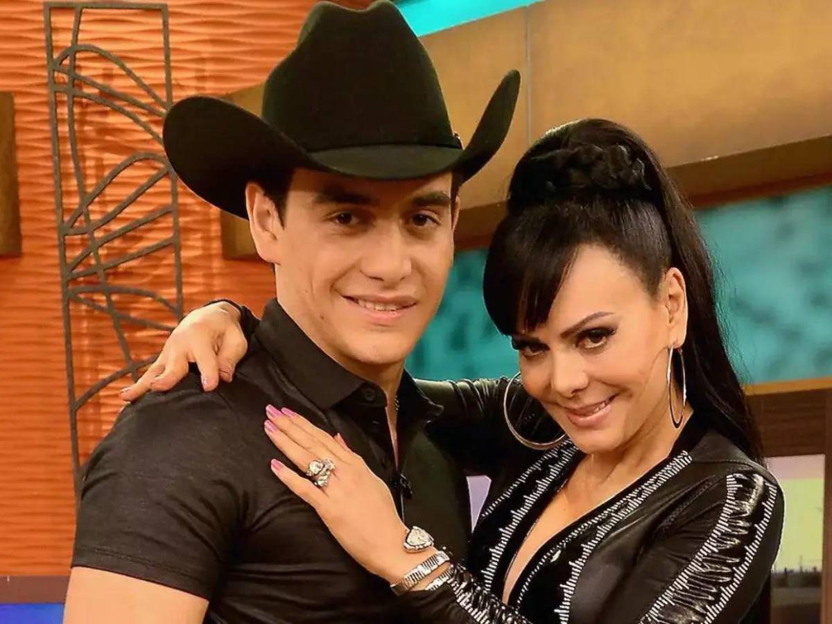 Imelda confiesa que conseguía para Julián Figueroa medicamentos que sus psiquiatras no querían recetarle