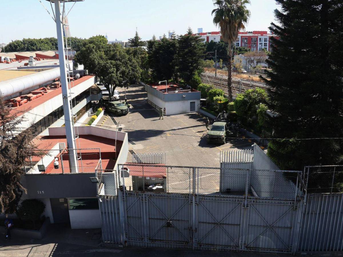 Fuertemente resguardado: así estaba el Centro Forense durante entrega de El Mencho a familia