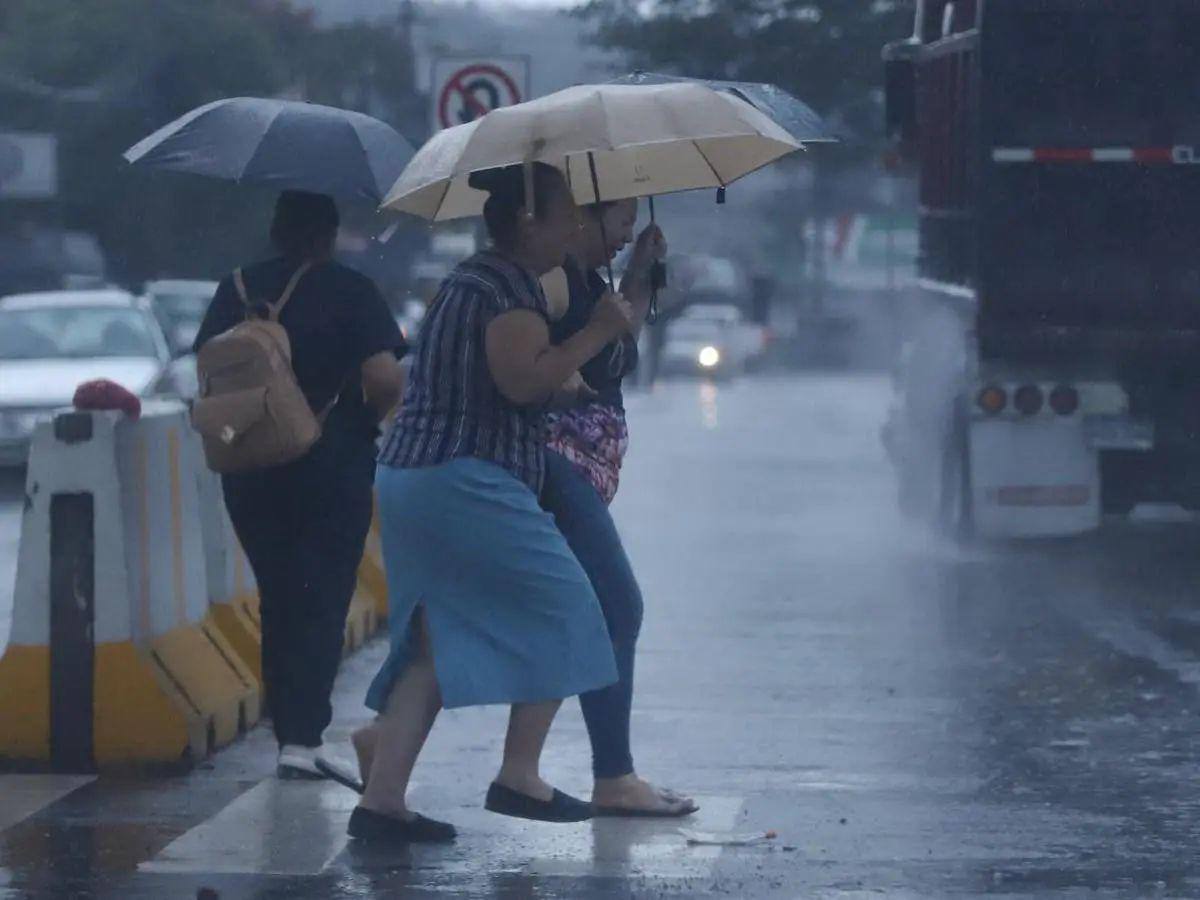 Ingresará una vaguada: ¿para cuándo se esperan lluvias tras semanas calurosas en Honduras?