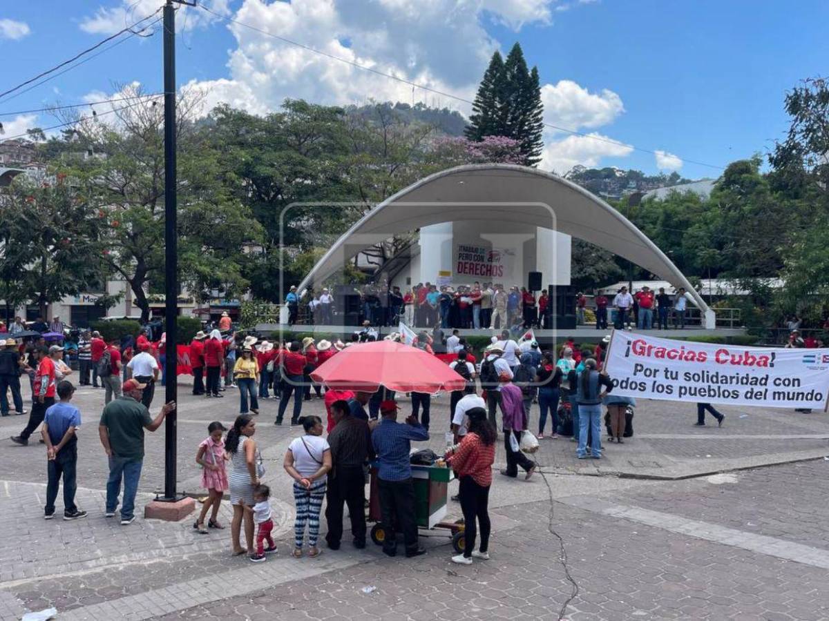 Marcha del 1 de mayo concluye con exigencias de reformas legales y electorales en la capital